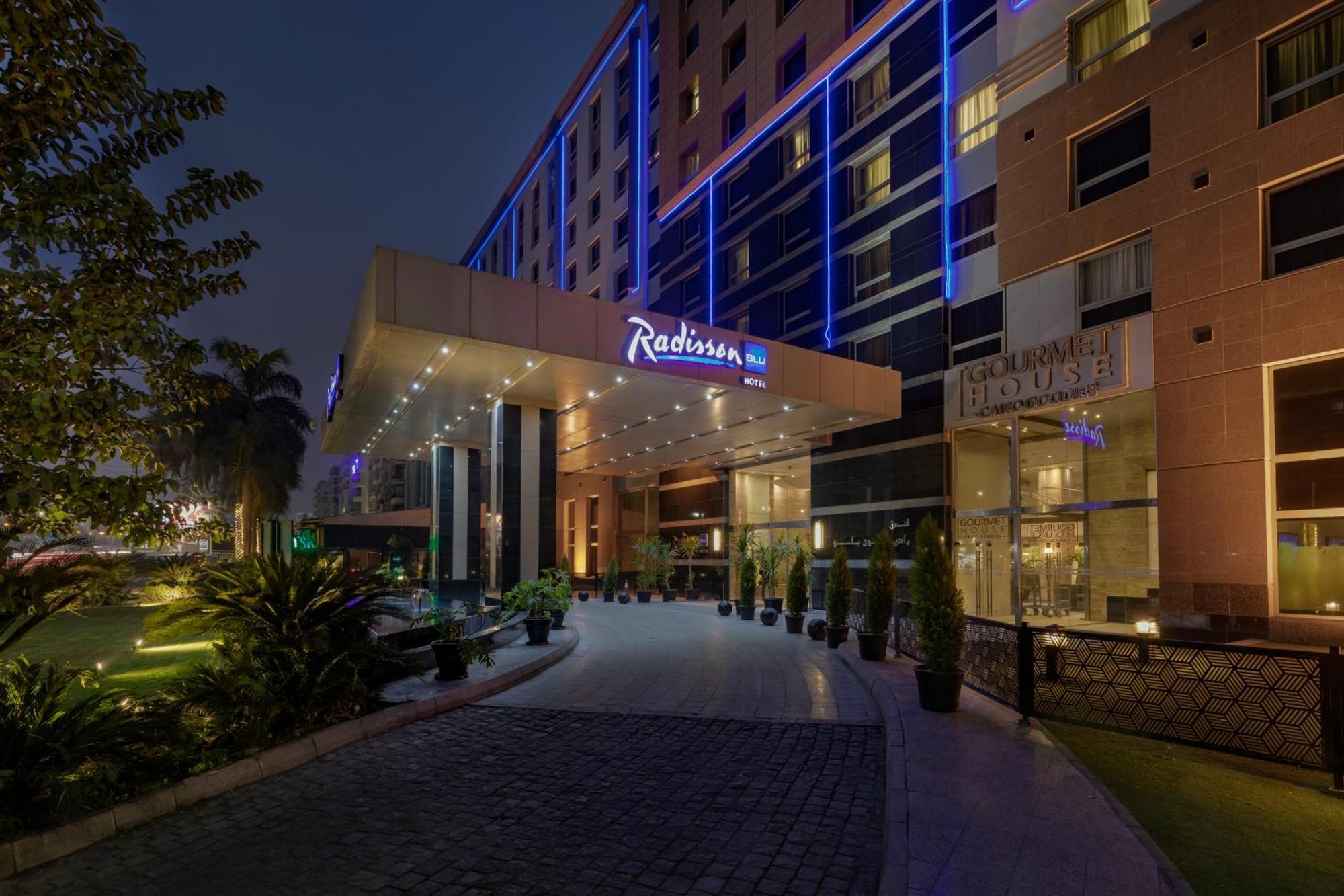 Radisson Blu Hotel, Cairo Heliopolis Exterior photo